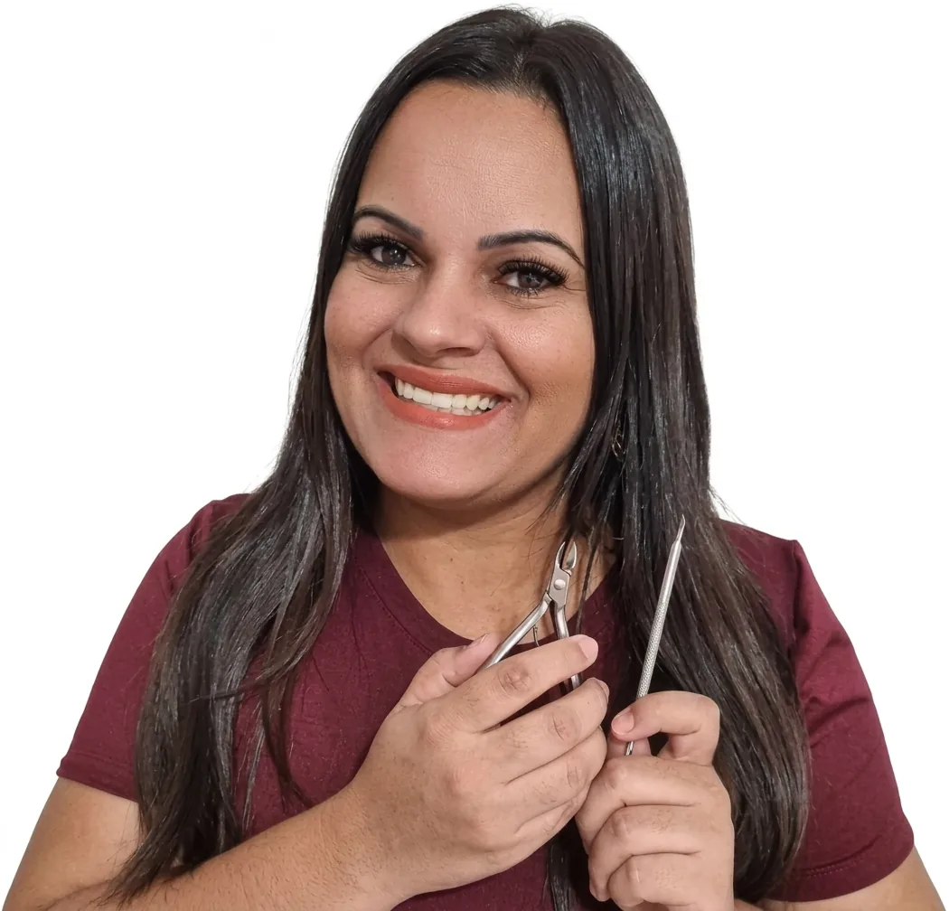 Faby Cardoso — instrutora do curso